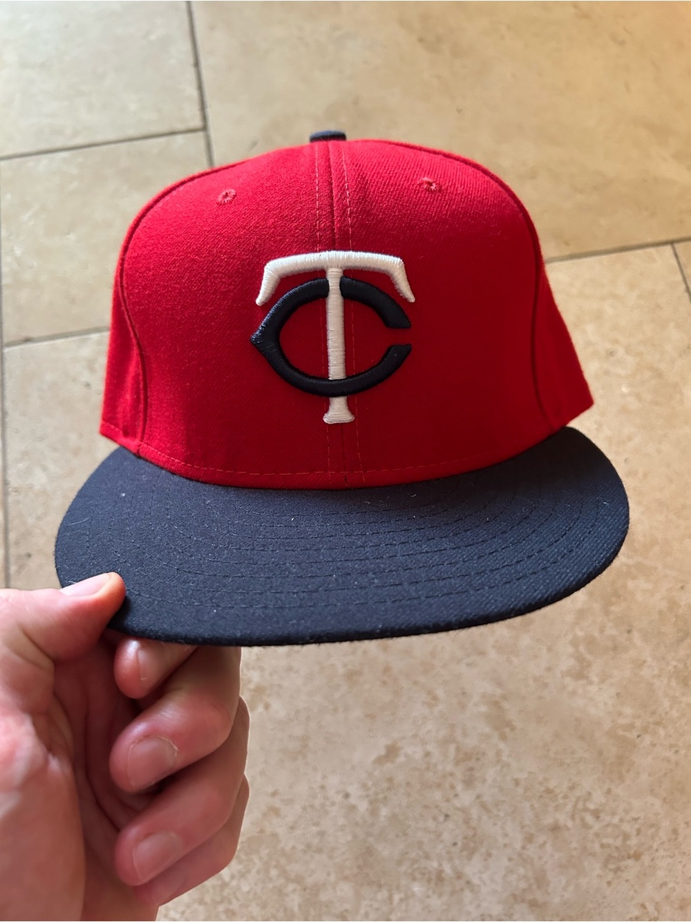 Men’s Minnesota Twins New Era 59FIFTY Authentic Collection hat size 7 1/2.